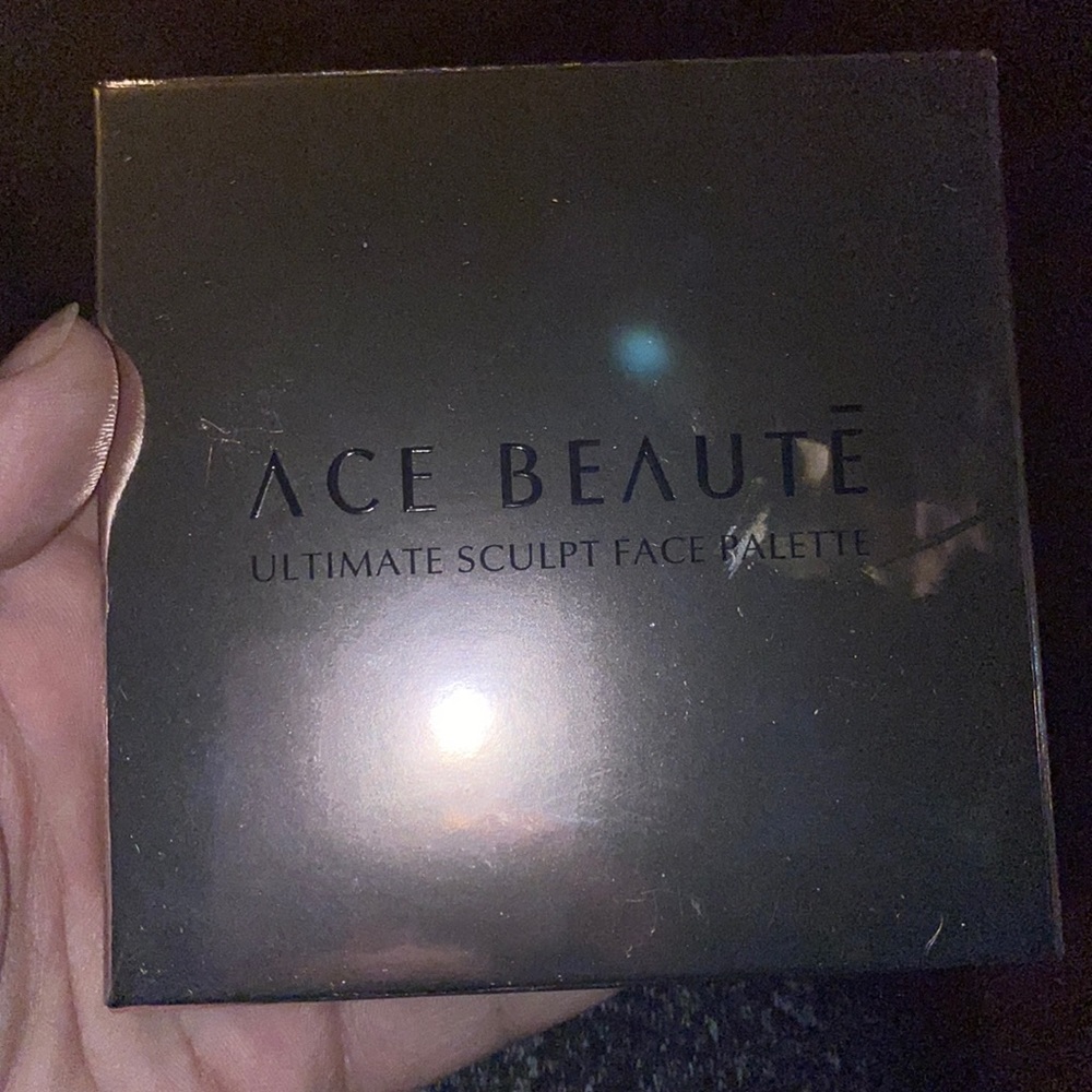 Ace beaute ultimate sculpt face palette